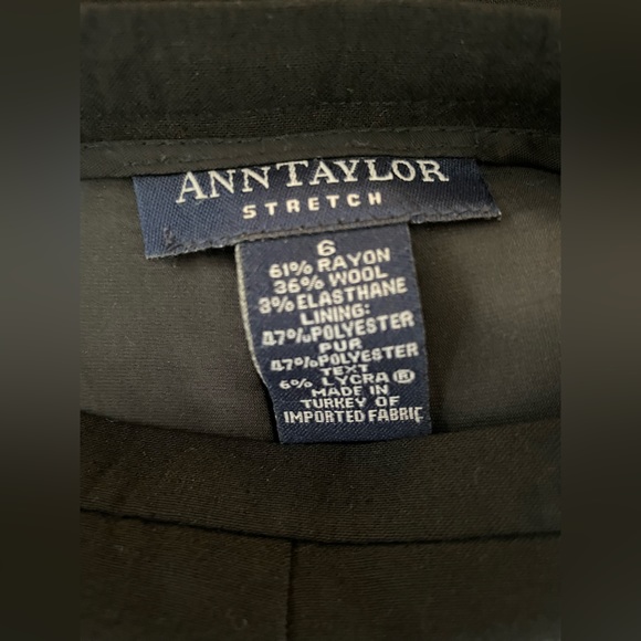 Ann Taylor Pencil Skirt in Black Sz 6 - Picture 2 of 4